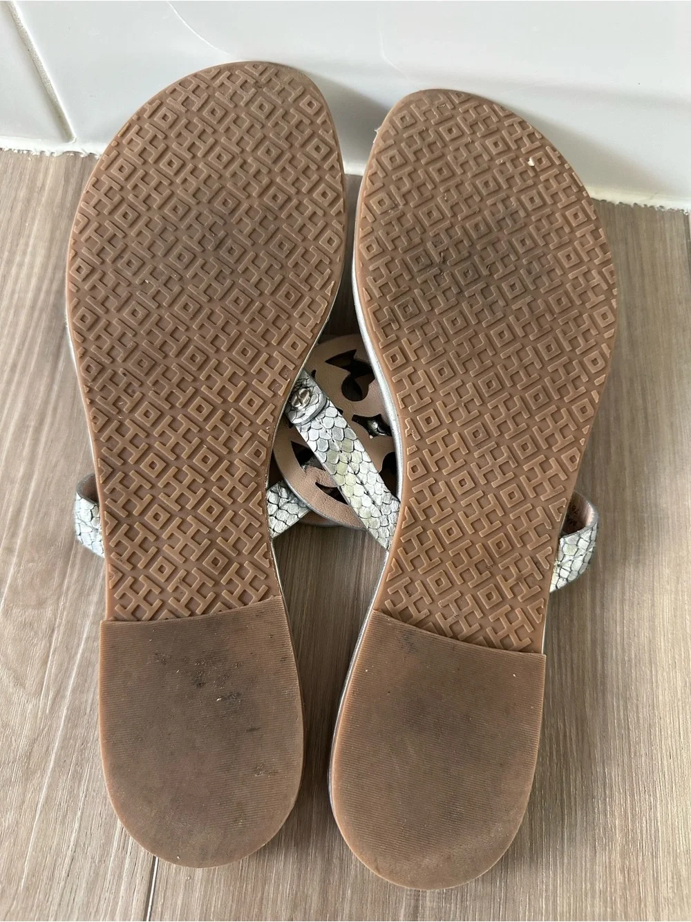 Tory Burch Miller Sandal Metallic Silver Size 9 - Picture 6 of 6